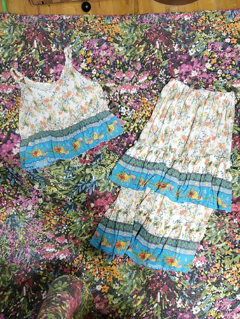 floral two-piece crop top & tiered maxi skirt - white & turquoise floral